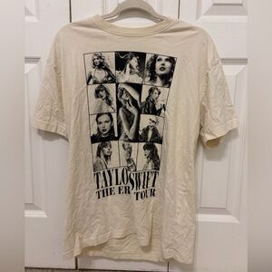 Crème Taylor Swift Eras Tour merch tee size medium